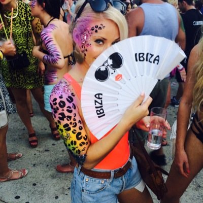 char_kowal's profile picture. Put on those shades and wave to yesterday...! ☀☺☀