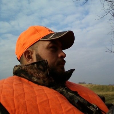 44 year old husband, father and friend. I love to hunt and fish. Ford trucks and guns!!