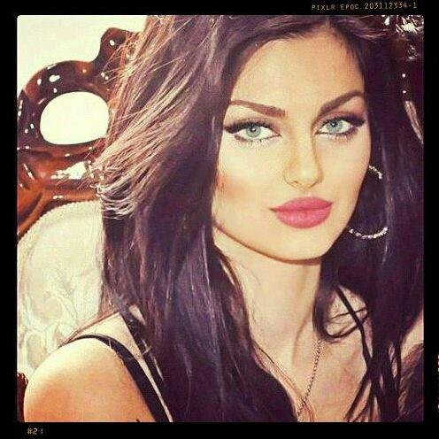 25Benaissa's profile picture. 