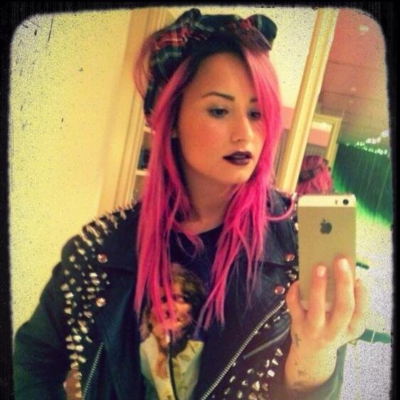 cuenta de votos, NO ME SIGAS. VOTO POR MIS IDOLOS.     CUENTA: @DemiftPyP