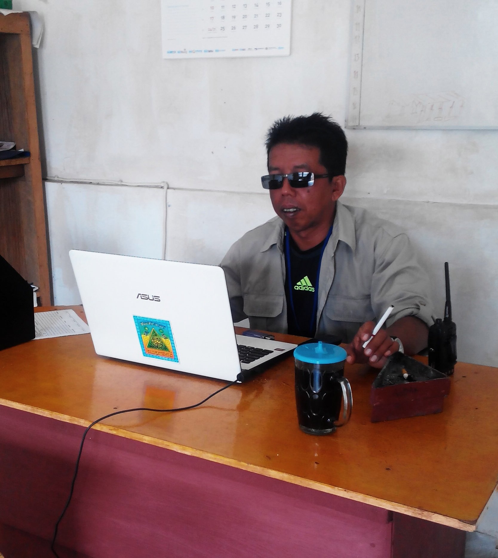 ElectSutris's profile picture. 