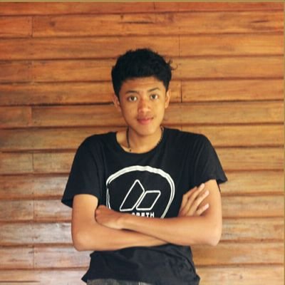 Diam Bukanlah kelemahan, jika di iringi dengan perbuatan dan hasil nyata.
http://t.co/FCOWqePVPN