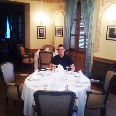 hamzaelidrissi's profile picture. try to be funny in this world ;)