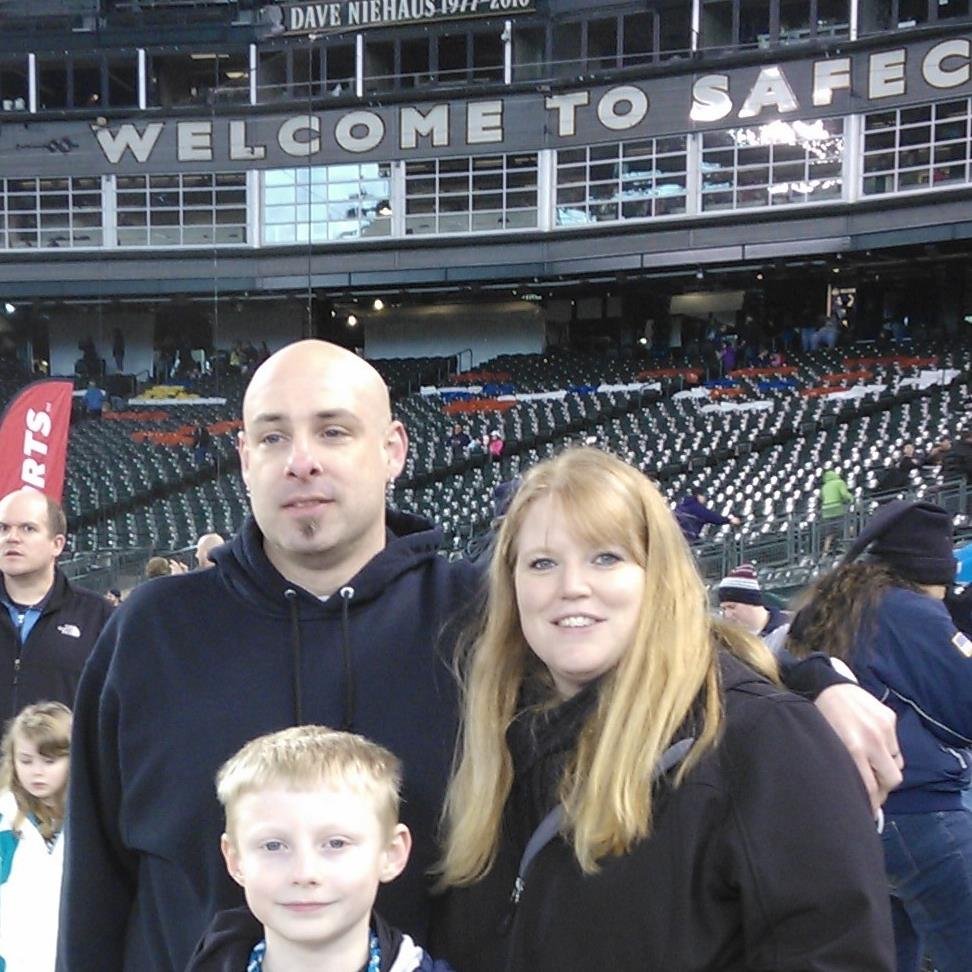 Gunkle13's profile picture. 