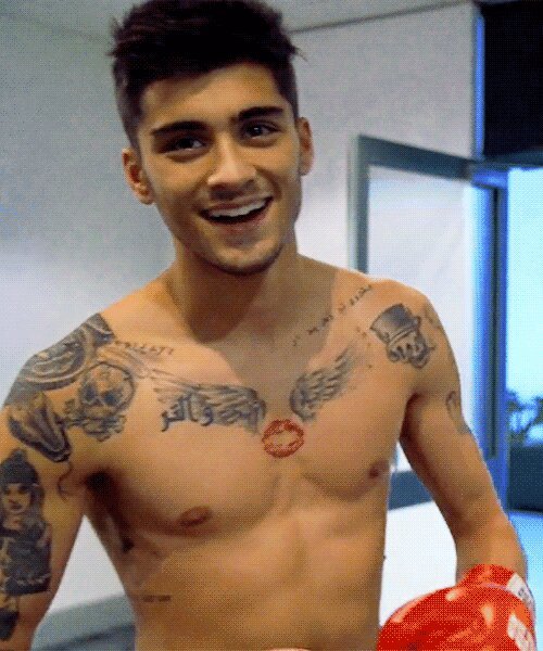kinda ther but not quite :) x zayn follow mee xx #ziam #troyler #larry