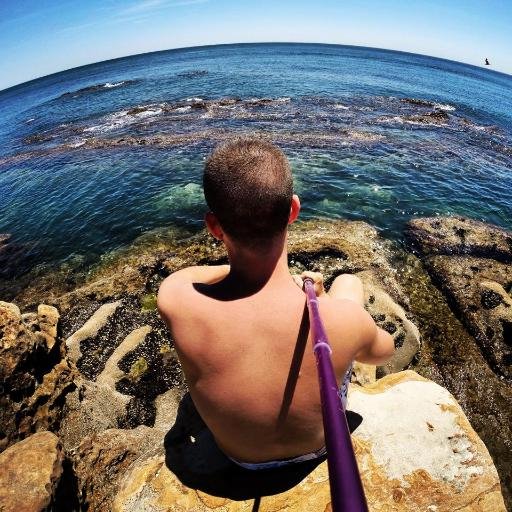 Deejay. Webmaster. Amateur Photographer & Video Editor. Computer Engineer. Youtuber.