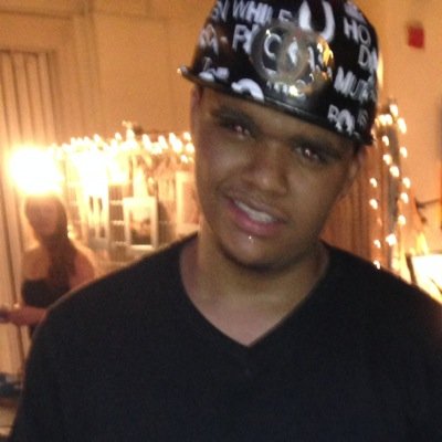 Dancer from omaha nebraska known for opening up for stars such as the omg girlz diggy simmons and nappy roots dancer who created light feet midwest