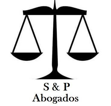 Profesionales con sólidos conocimientos en las distintas áreas del derecho a fin de satisfacer los  requerimientos específicos del cliente rigurosidad.