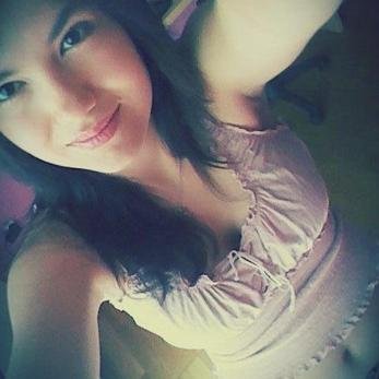 Que dios cuide de mi familia que yo cuidare de mi . // Vale la pena luchar por lo que vale la pena tener.  ♥ // RG4L♥ /.  Extremadamente celosa . 24102013.