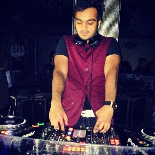 Dreamer, Student, Button-Pusher (DJ) Instagram - @djazt3ch