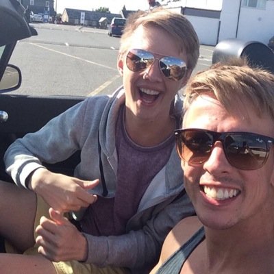 MaxOsborne100's profile picture. Barber to the celebs of M.K. & owner of @No1Barbers. Leyton Orient and Boxing fan.