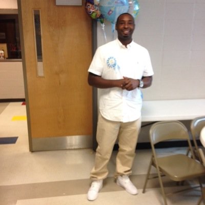 My new official twitter account! Football is life and getting paid is a hobby! I just like being a good daddy to my son!