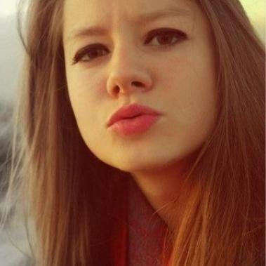 elinaydoan's profile picture. 