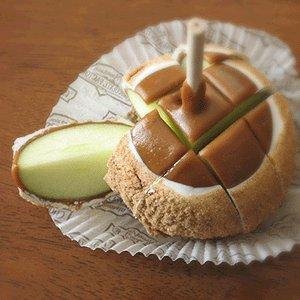 Rocky Mountain Chocolate Factory Caramel Apple Van