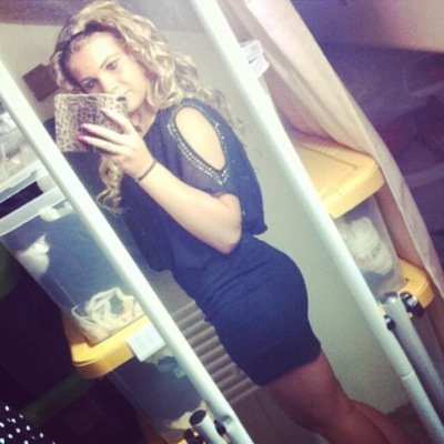 Insta: littleblondina .snapchat: resellax 26-01-14
