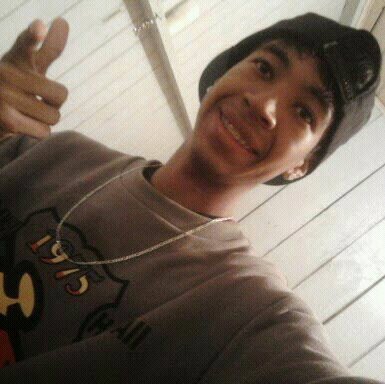 ~Caindo aprendi a levantar, apanhando aprendi a me defender. Foco no objetivo, Força pra lutar, Fé pra vencer.