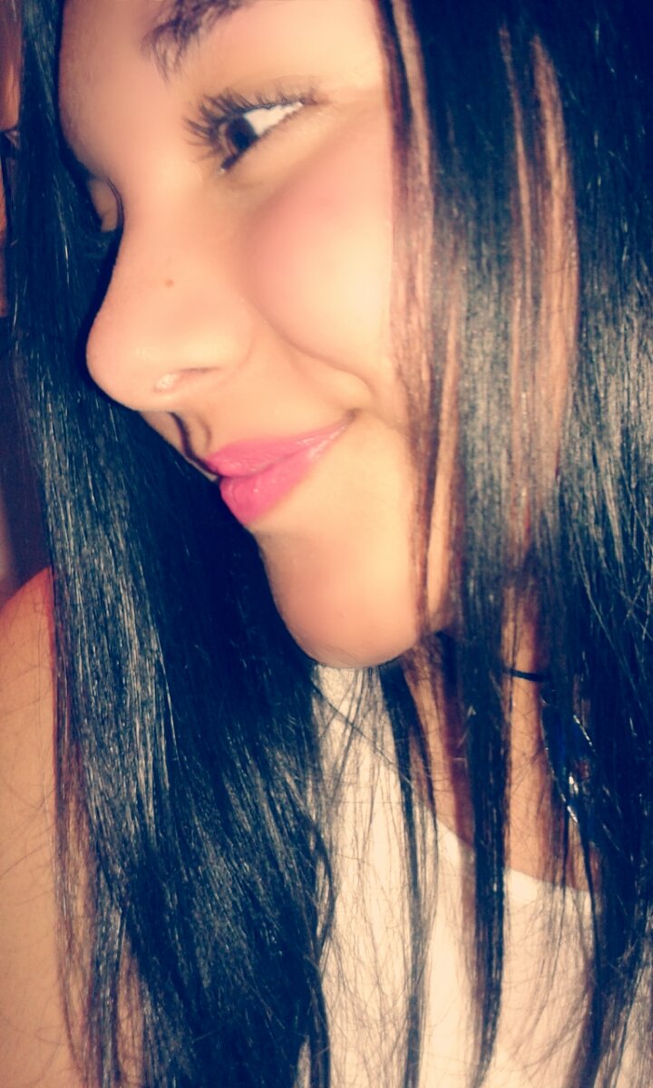 Hola:3 Soy la Laurichy:3 &Sy Muy Sociable:) Vivo en Melipilla, Chile. Tengo 14 Añitos:3 Soy Belieber3' &Amo Mis Pestañas:$ xd