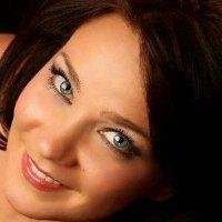 suznolive's profile picture. 