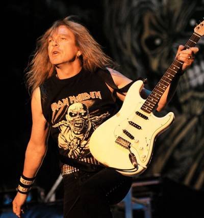 androparedes1's profile picture. 