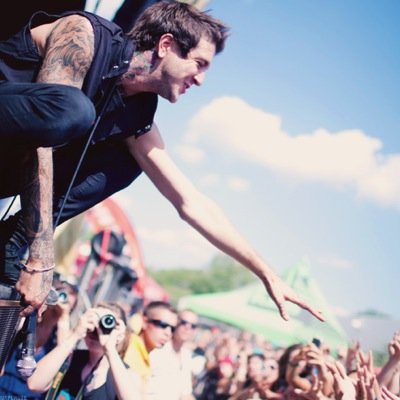 Hey im in a band cool shit happens.