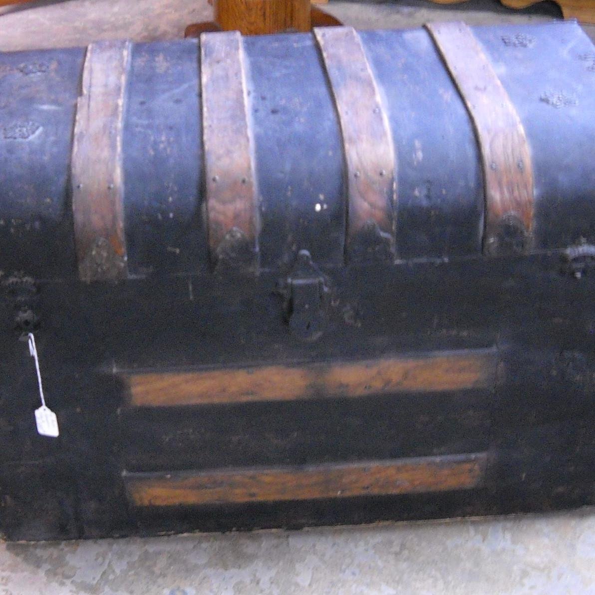Quality affordable antique furniture, amazing art glass, primitives, retro, collectibles, home décor http://t.co/EddISGjqs5 bigcreekantiquemall@gmail.com