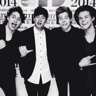 Please rt the link https://t.co/ffQYm4zYle free follow from @ImLegal5SOS