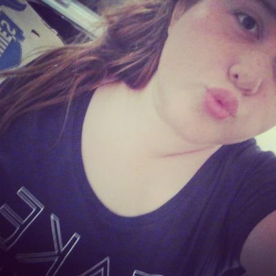 Basicbitch1423's profile picture. Hey der
Kik: thebitch144

Snapchat aye_itsnessa