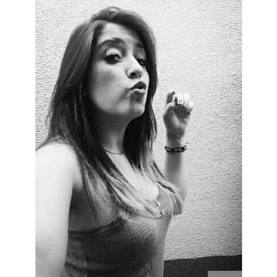 Conta hackeada! Me sigam no @talittinha777 obgd!