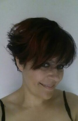 ♥I'm always smiling, laughing (LOL'ing all over the place!), and I enjoy people. I love God, family, coffee, Xbox, & Cheez Its!♥