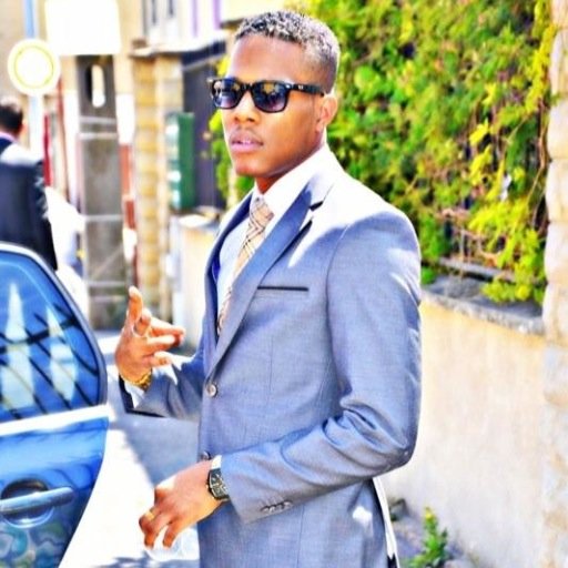 mrdrikss's profile picture. La vie est courte fiston, tu trébucheras mais tu vaincras. God Over Everything ... ♥  Insta & Snap: Mrdrikss