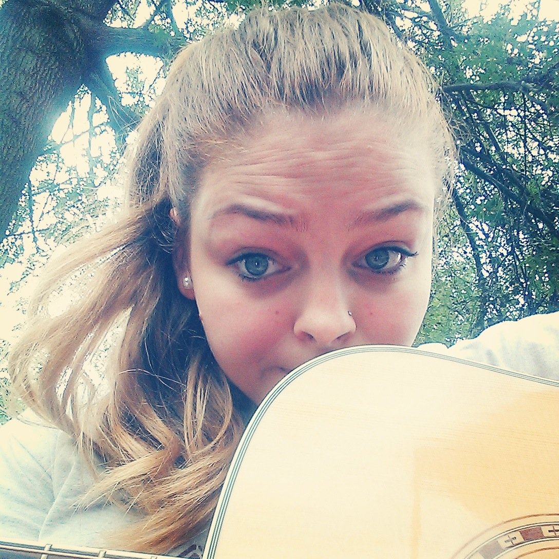 Sarah_Leon13's profile picture. Vancouver plans on an Evansville budget!  #DickSquad