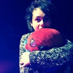 hey guys its @vhemmotional if you could please RT or favorite the link in my bio on that account it would mean the world i just want to get my message to Mikey