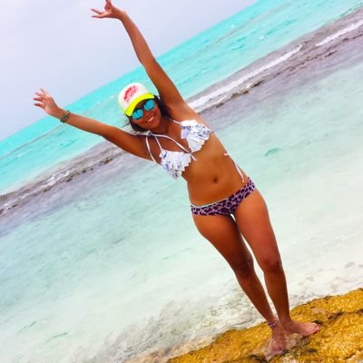 Island girl ☉
Administradora de Empresas
futura especialista en gerencia de proyectos e inteligencia de negocios
amantes del mar y la buena comida