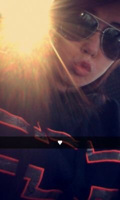 - (: 42713  . 16 years young . 
Bisexual♥ (:
Why would you follow to unfollow ?
