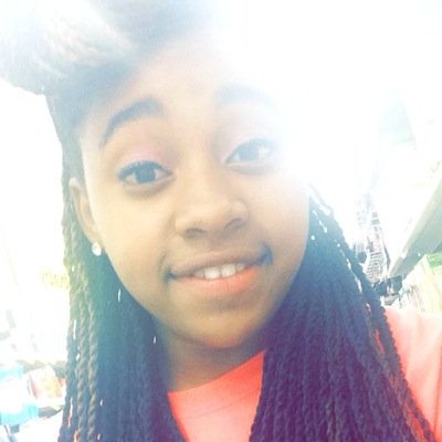 Leader of beautiness.! NEVER. A follwer ...Be yourself and let thise people follow and look up to you. #Team lightskin.! #just a girl thang.! .
