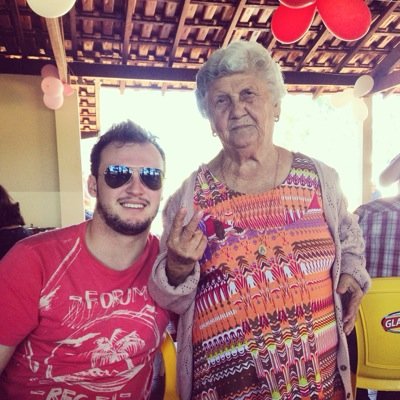 Engineering student. From Itápolis, living in Santo André - SP, 20.