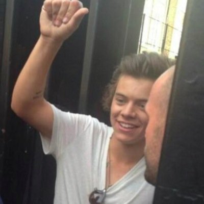 hii this is a free follow from @harry20s follow me there instead thanks