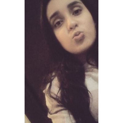 PaoSinai's profile picture. instagram: Paosinai Libros, Fotos, Dibujo, Arte, Manualidades, Sueños, Metas, Películas, Lifetime...