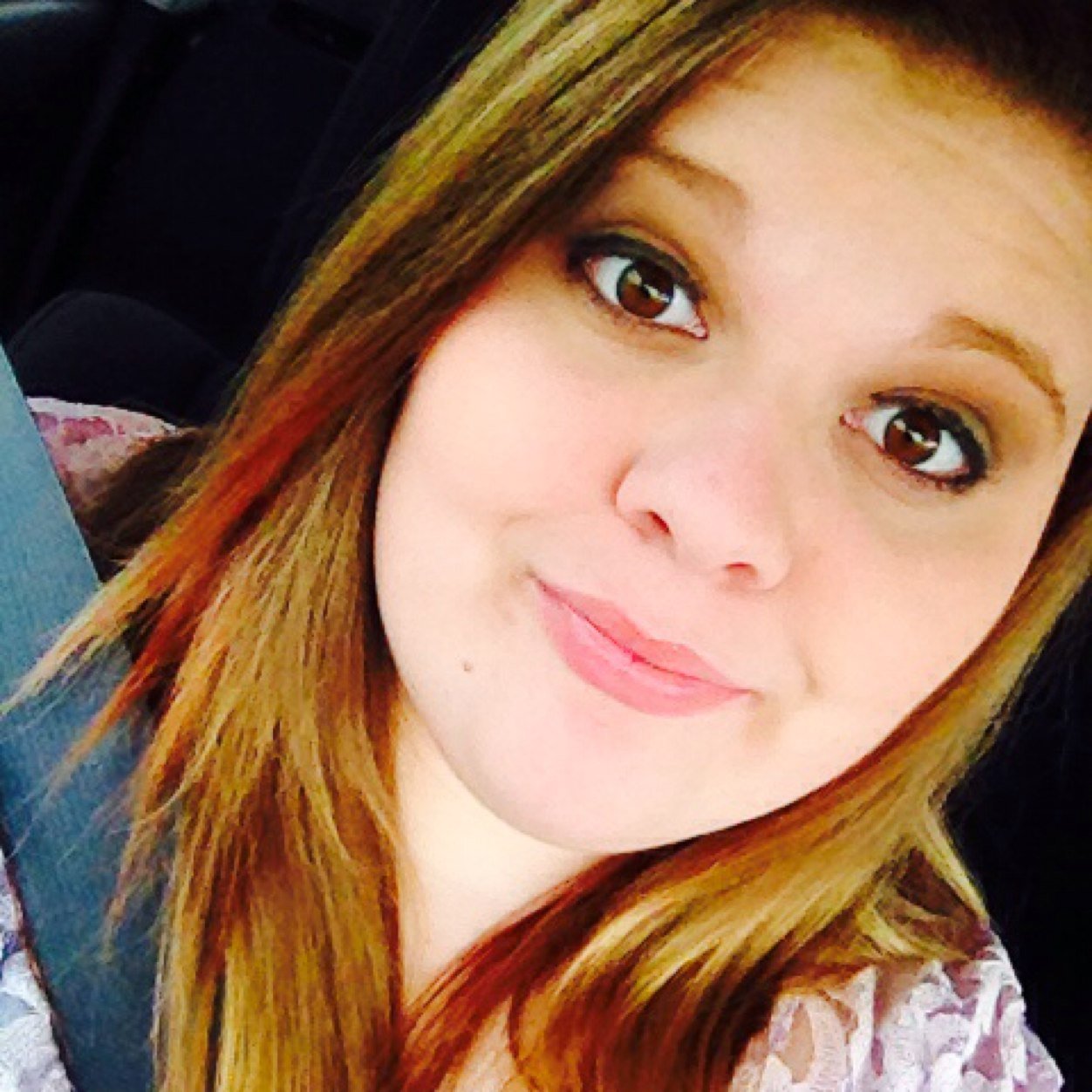 kb4465059's profile picture. I get by with a little help from my friends. ✌️