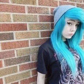 Hey beautiful people my names Ocean ❤️ Uh im a bit of a slut sometimes i guess . People say i die my hair way to much .. fuck of my account if your a hater pls