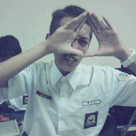 HAMBA ALLAH ({}) O:) II WHISKEY MINUMANKU :)) II WARUNG ABUY({})3 II RASTAMAN :) (y)