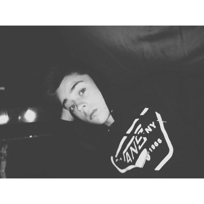 SpxrklyPuma's profile picture. idk i just rlly like grant ok