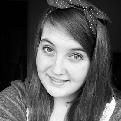 That typical teenager who was born in the 90's♡ follow back