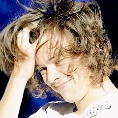 Hey you make it congrats keep pushing and you'll make it through love is everything plant love grow peace haters can suck my ass