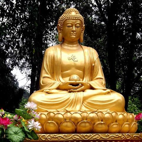 We're a unique yoga studio dedicated to recovering what we believe to the essence of yoga: a traditional yoga philosophy and practice available to everyone.