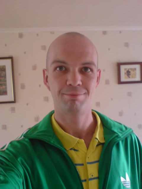 AwesomeAndy69's profile picture. 