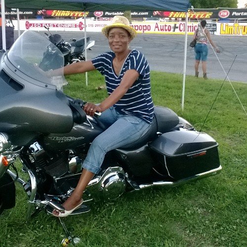 sefuza's profile picture. 