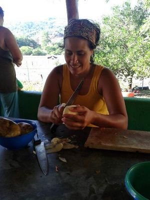 Madre de tiempo completo, periodista y productora cuando mis niños me dejan... Feliz día