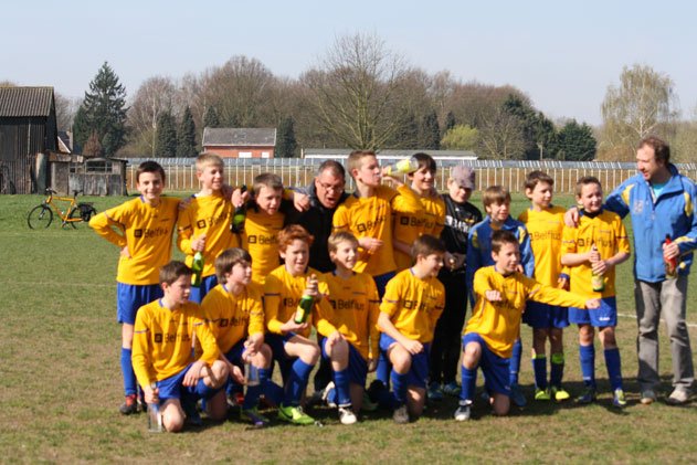 voetballer bij sk nieuw stabroek