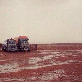 كلنا عتبان صقهان الذاني يسكر الطاني ويرثع في شليله ه